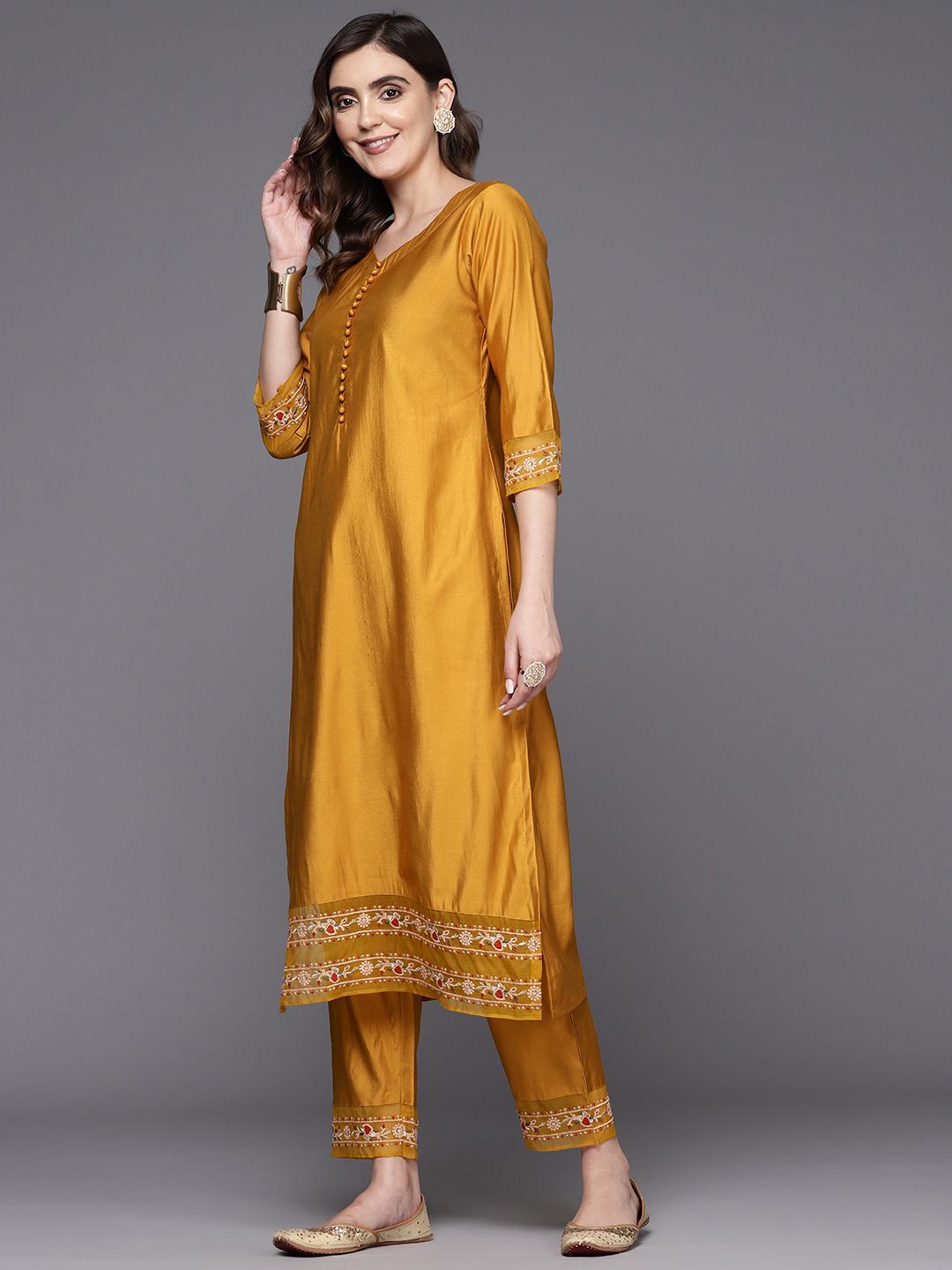 Indyancart IE Women Embroidered Liva Kurta with Trousers & Dupatta