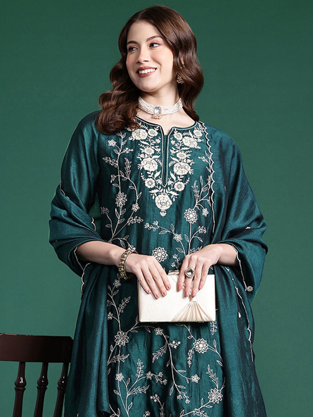 Indyancart IE Women Embroidered Straight Kurta Set