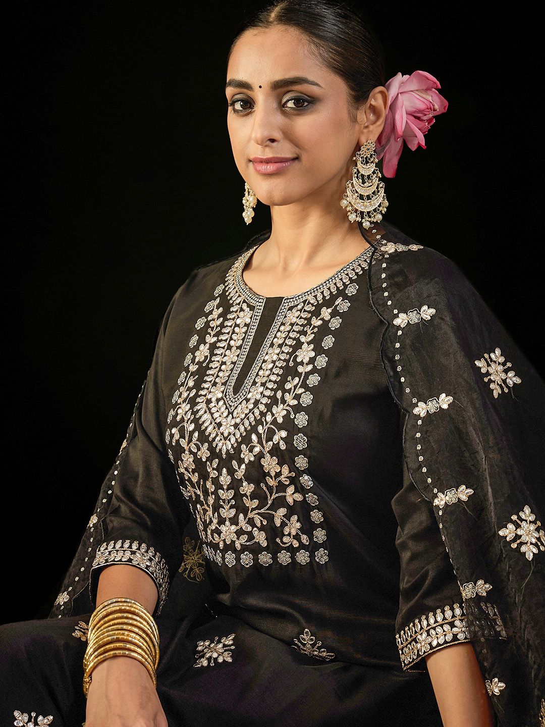 Ethnic Motifs Embroidered Gotta Patti Straight Kurta with Trousers & Dupatta