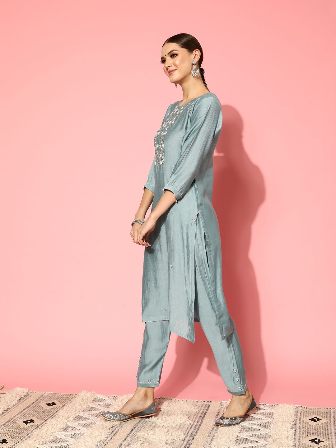 Indyancart VA Women'sFloral Embroidered Regular Beads & Stones Kurta with Trousers & Dupatta