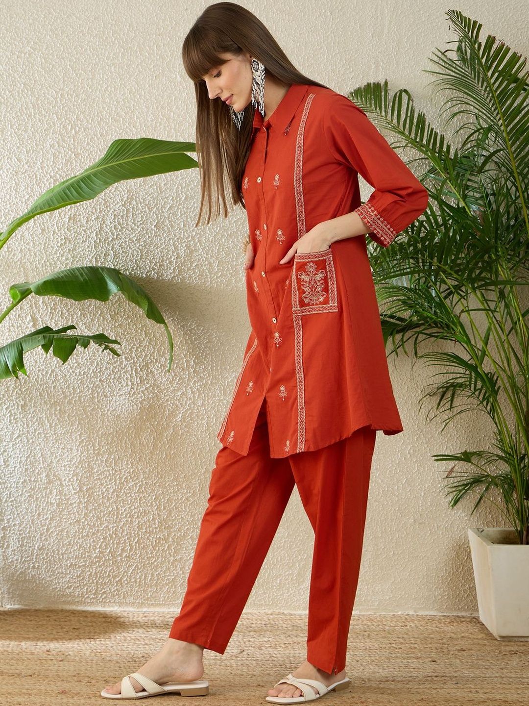Ethnic Motifs Embroidered Thread Work Pure Cotton Kurta With Trouser