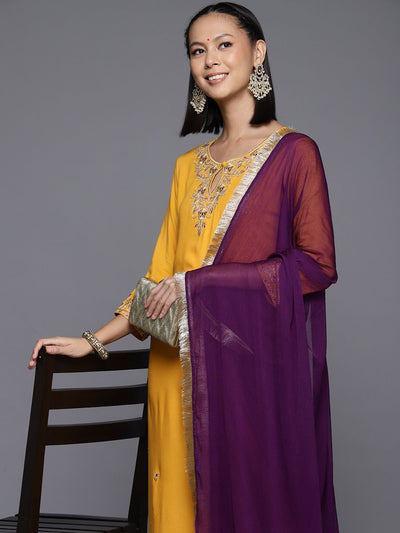 Indyancart VA Women's Ethnic Motifs Embroidered Regular Gotta Patti Kurta with Trousers & Dupatta