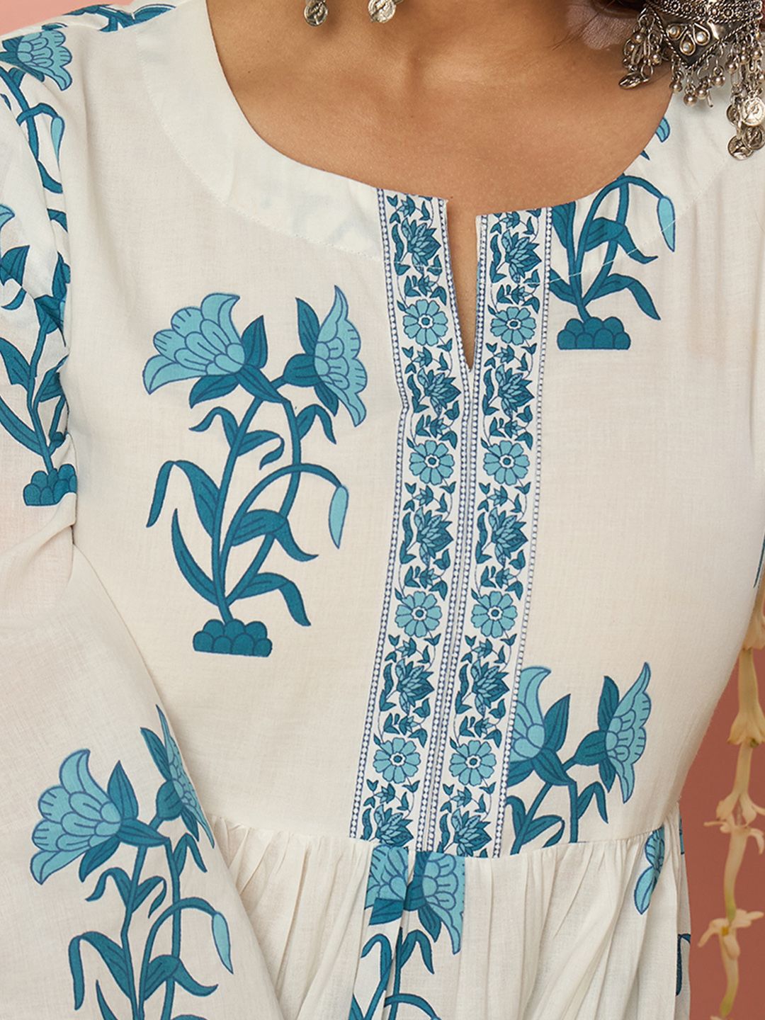 Indyancart IE Women Floral Printed Regular Pure Cotton Kurta with Palazzos