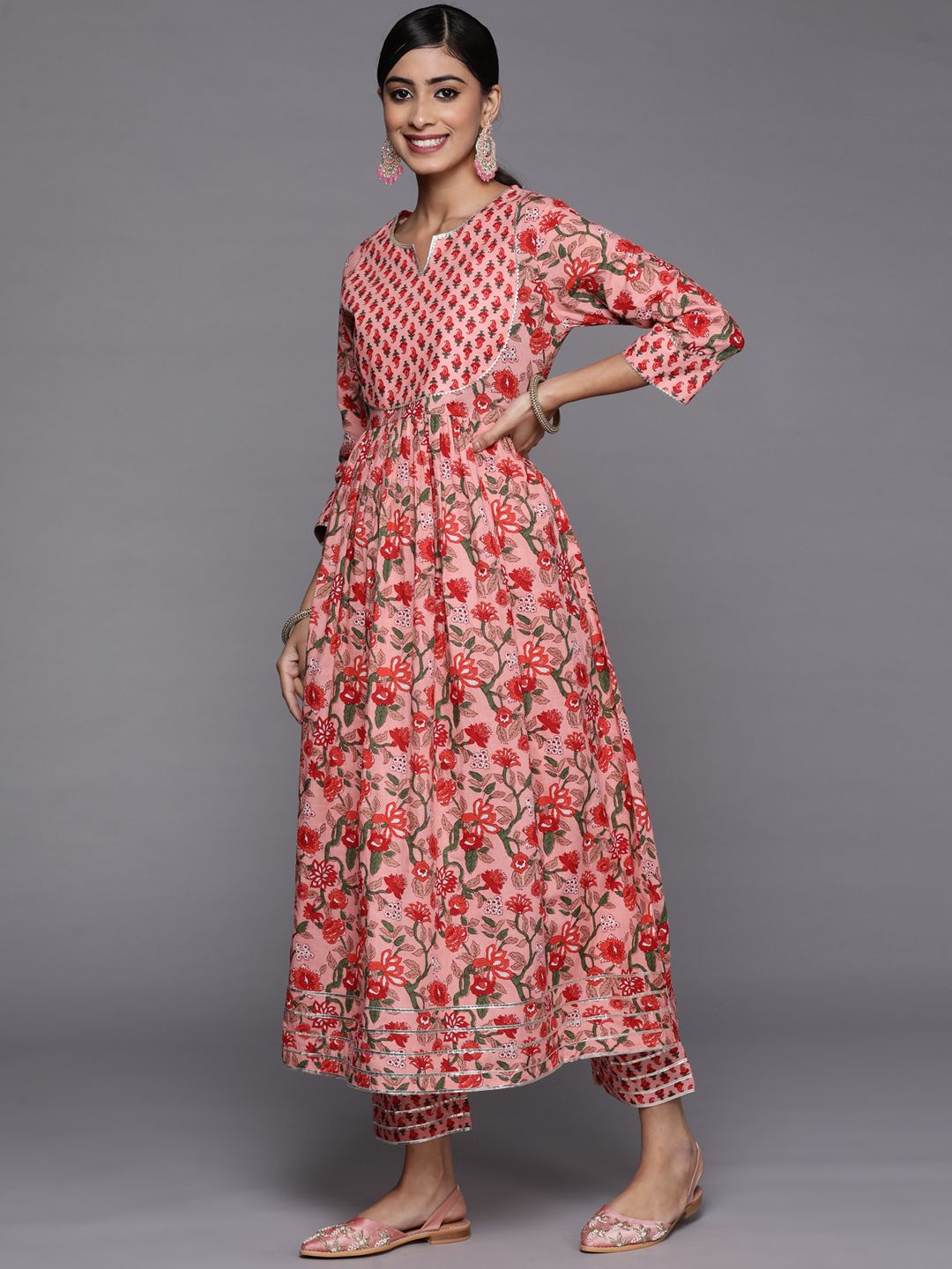 Indyancart VA Women's Peach-Coloured Floral Printed Empire Gotta Patti Pure Cotton Kurta with Trousers & With