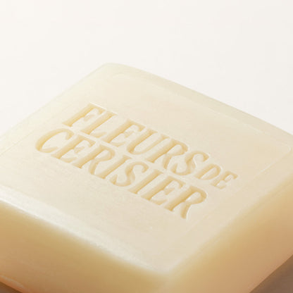 L'Occitane Fleurs De Cerisier Perfumed Hand Soap (Cherry Blossom)