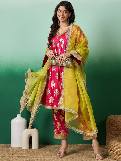 Indyancart SN Women's Floral Printed Flared Sleeves A-Line Kurta With Trousers & Organza Dupatta