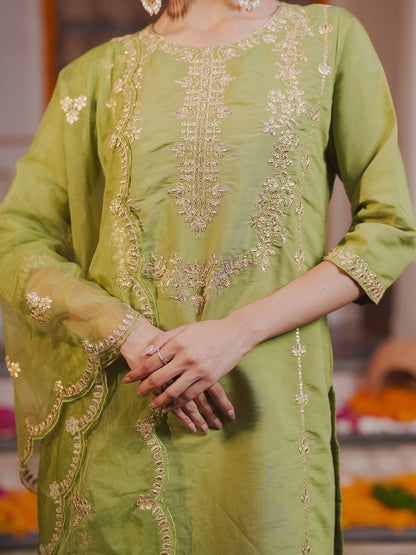 Ethnic Motifs Embroidered Kurta With Trousers & Dupatta