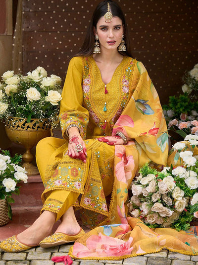 Indyancart IE Women Floral Embroidered Panelled Thread Work Kurta with Trousers & With Dupatta