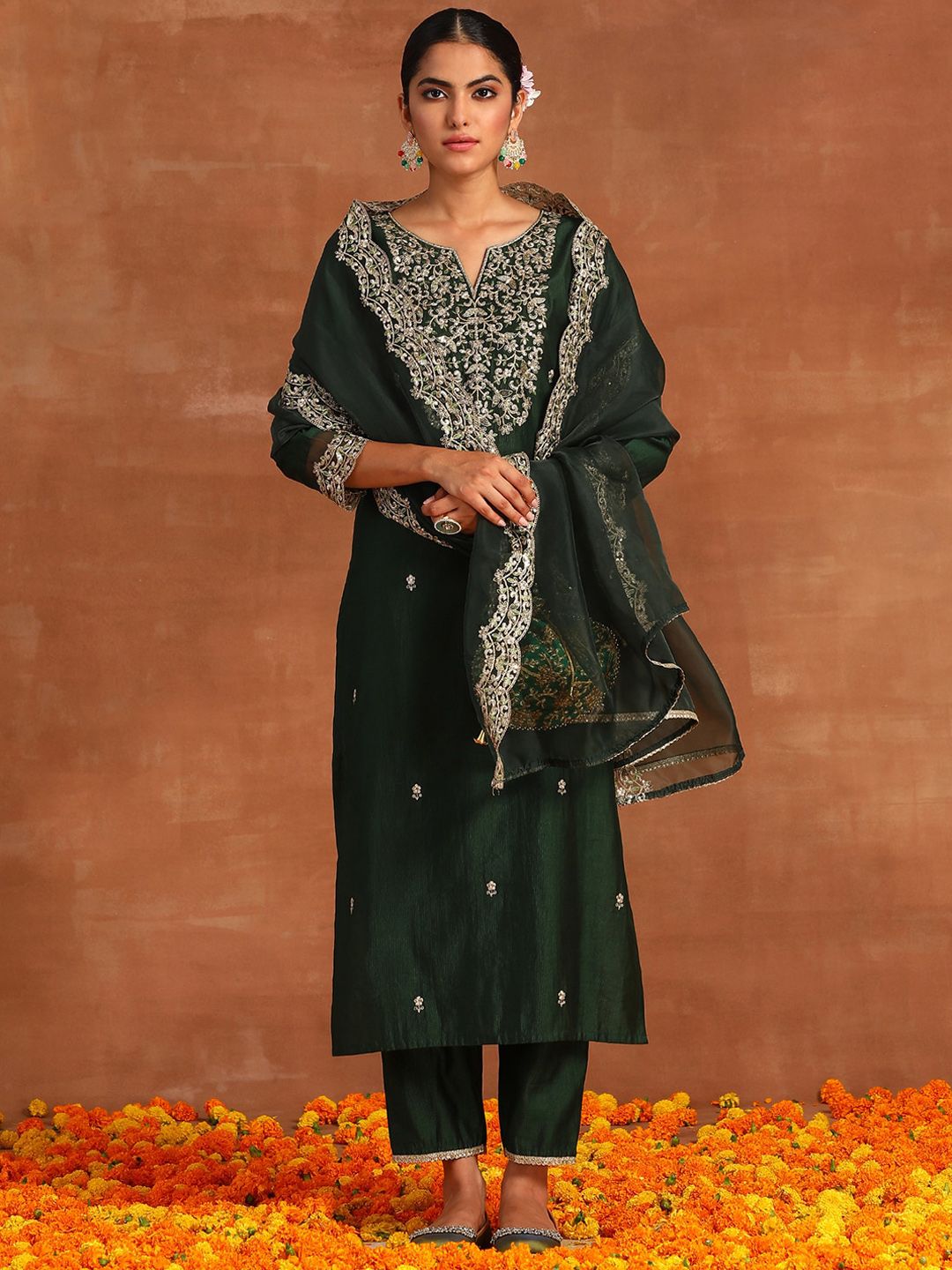 Floral Embroidered Thread Work Liva Kurta with Trousers & Dupatta