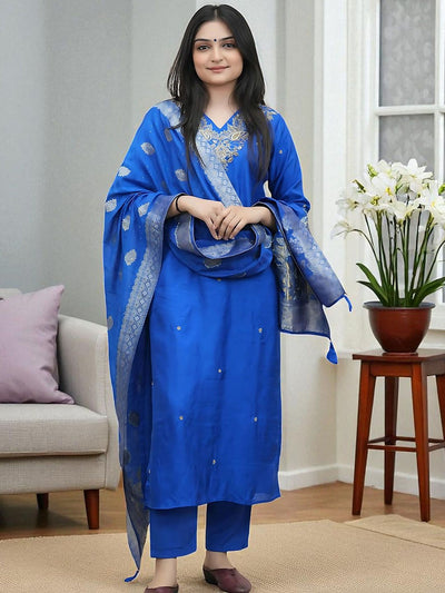 Indyancart SN Women's Floral Embroidered Thread Work V-Neck Straight Kurta With Trouser And Dupatta