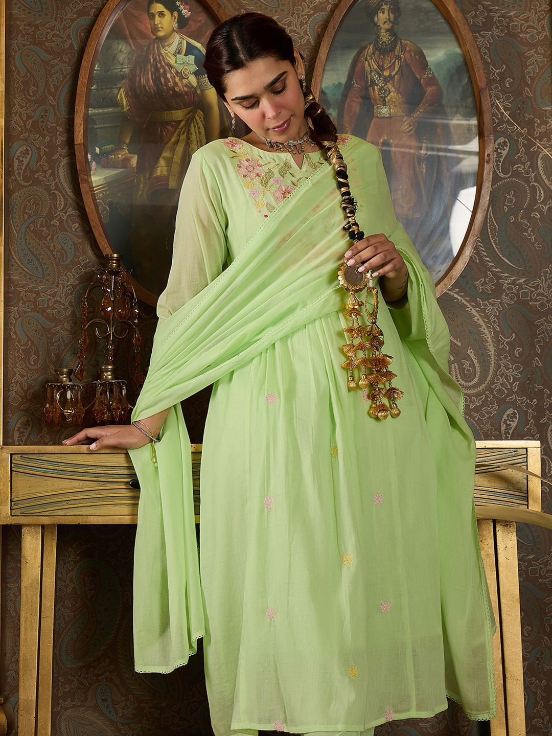 Indyancart IE Floral Embroidered Empire Thread Work Pure Cotton Kurta With Trousers & Dupatta