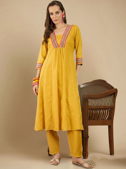 Women Empire Thread Work Kurta with Trousers