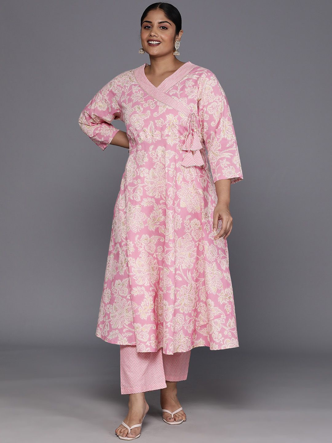 Dhiyona VA Women'sPlus Size Floral Printed Angrakha Gotta Patti Pure Cotton Kurta with Trousers