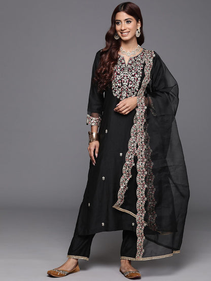 Indyancart IE Floral Embroidered Regular Sequinned Liva Kurta with Trousers & Dupatta