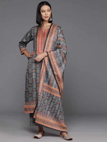 Indyancart VA Women'sEthnic Motif Printed Wool Blended Winter Straight Kurta Set with Printed Dupatta