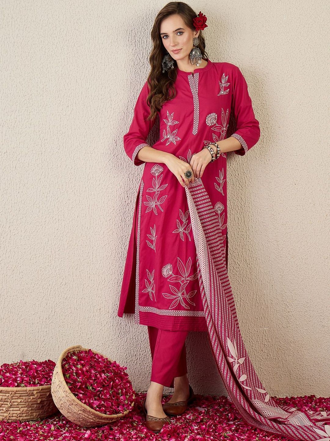 Women Embroidered Thread Work Pure Cotton Kurta with Trousers & Dupatta