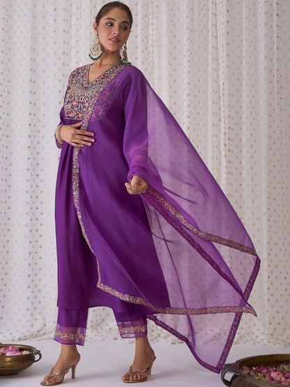 Women Ethnic Motifs Embroidered Anarkali Kurta with Trousers & Dupatta