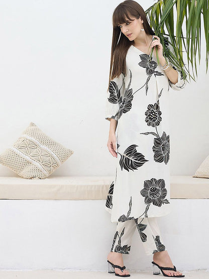 Women Floral Printed Kurta with Trousers