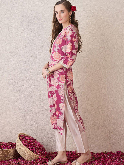 Dhiyona IE Floral Printed Notch Neck Thread Work Cotton Straight Kurta