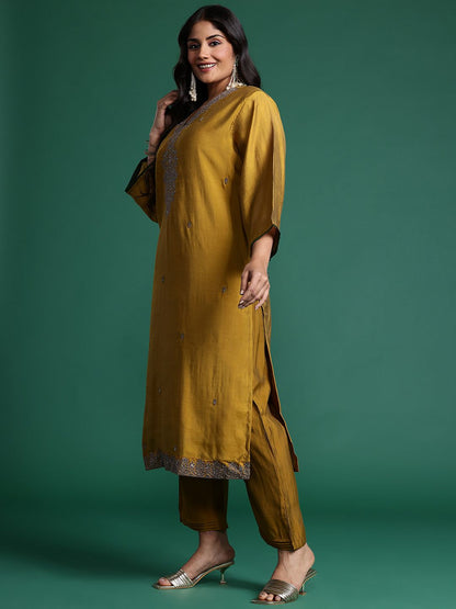 Indyancart Women's Plus Size Ethnic Motifs Embroidered Zari Kurta with Trousers & Dupatta