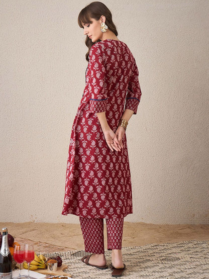 Dhiyona IE Paisley Printed Pure Cotton Notch Neck Straight Tunic And Trousers