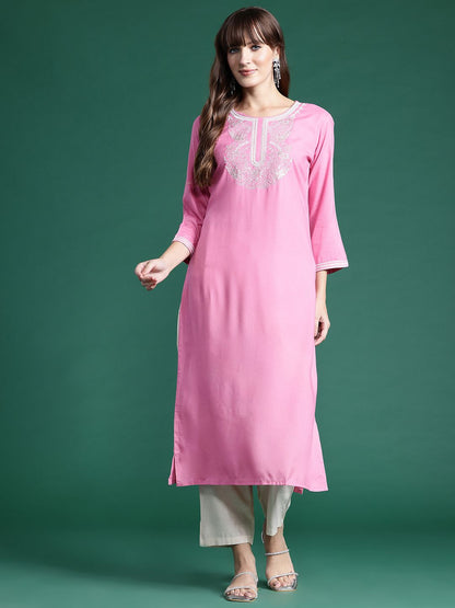 Indyancart IE Women Floral Embroidered Thread Work Kurta