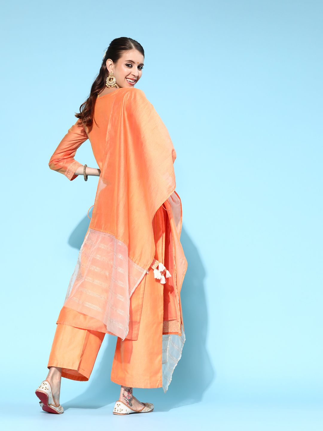 Indyancart IE Floral Chanderi Silk Kurta Set