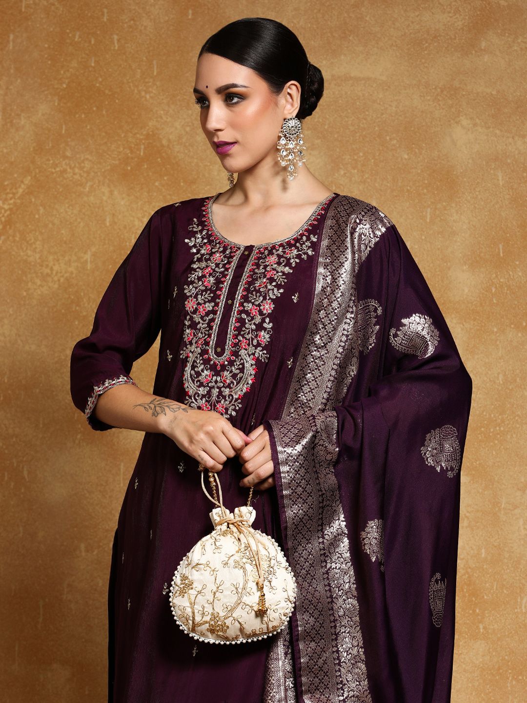 Indyancart VA Women's Ethnic Motifs Embroidered Regular Kurta Set With Dupatta