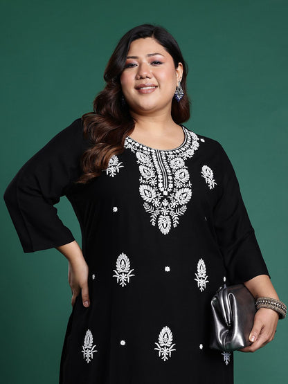 Indyancart IE Plus Size Ethnic Motifs Embroidered Sequinned Kurta