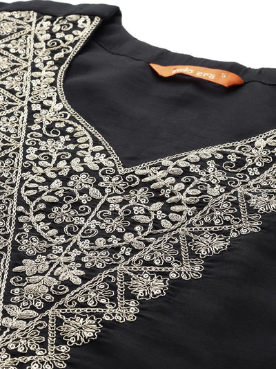 Indyancart IE Ethnic Motifs Embroidered Sequinned Kurta With Trousers & Dupatta