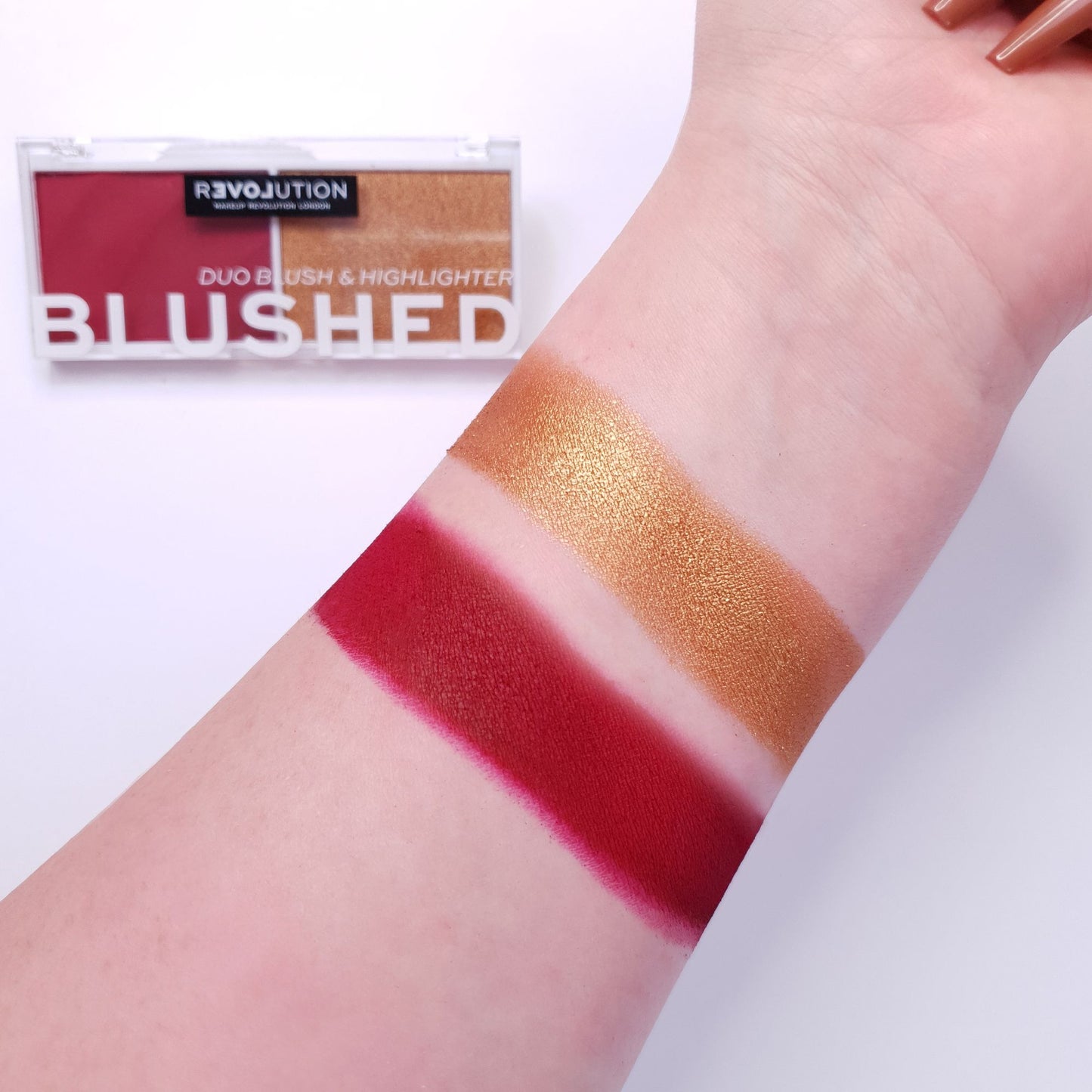 Makeup Revolution Relove Colour Play Blushed Duo - Wishful