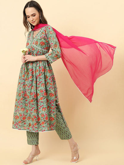 Indyancart VA Women'sFloral Printed A-Line Pleated Pure Cotton Kurta with Trousers & Dupatta