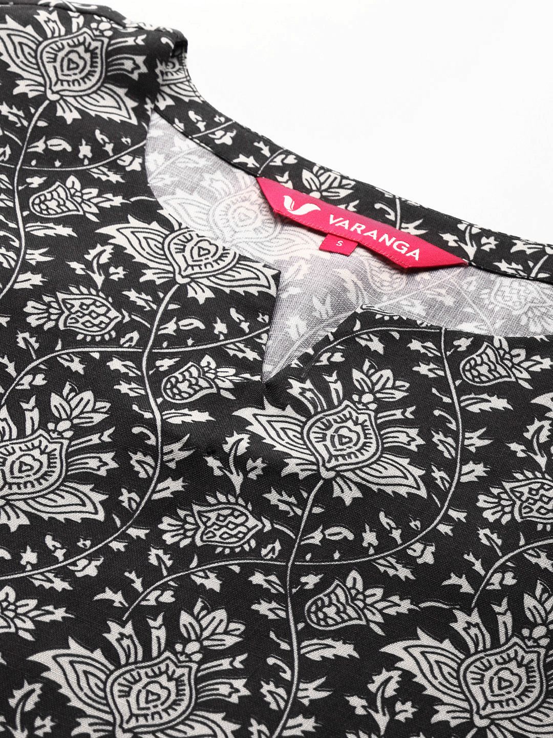 Indyancart VA Women's Black Floral Printed Kurta with Trousers & Dupatta