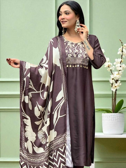 Indyancart SN Women's SangriaFloral Floral Printed Yoke Or Border Straight Kurta With Trouser And Dupatta