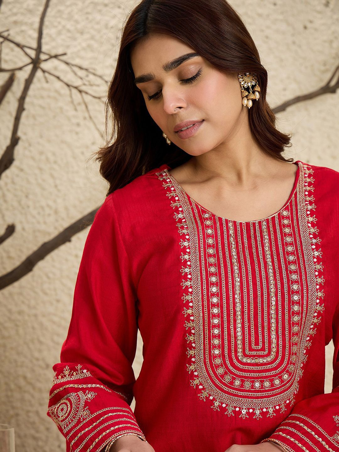 Dhiyona IE Floral Yoke Design Flared Sleeves Zari Straight Kurta With Trousers