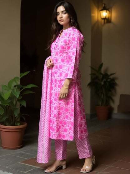 Women Floral Printed Cotton Kurta with Trousers & Dupatta