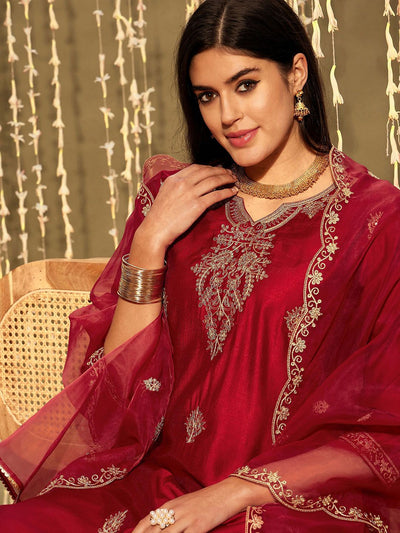 Indyancart IE Ethnic Motifs Embroidered Thread Work Kurta With Trousers & Dupatta