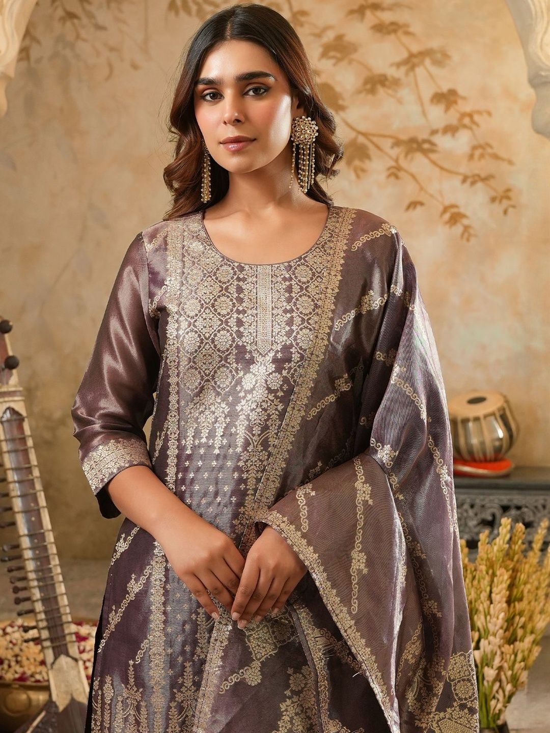 Women Ethnic Motifs Woven Design Regular Kurta Trousers With Dupatta