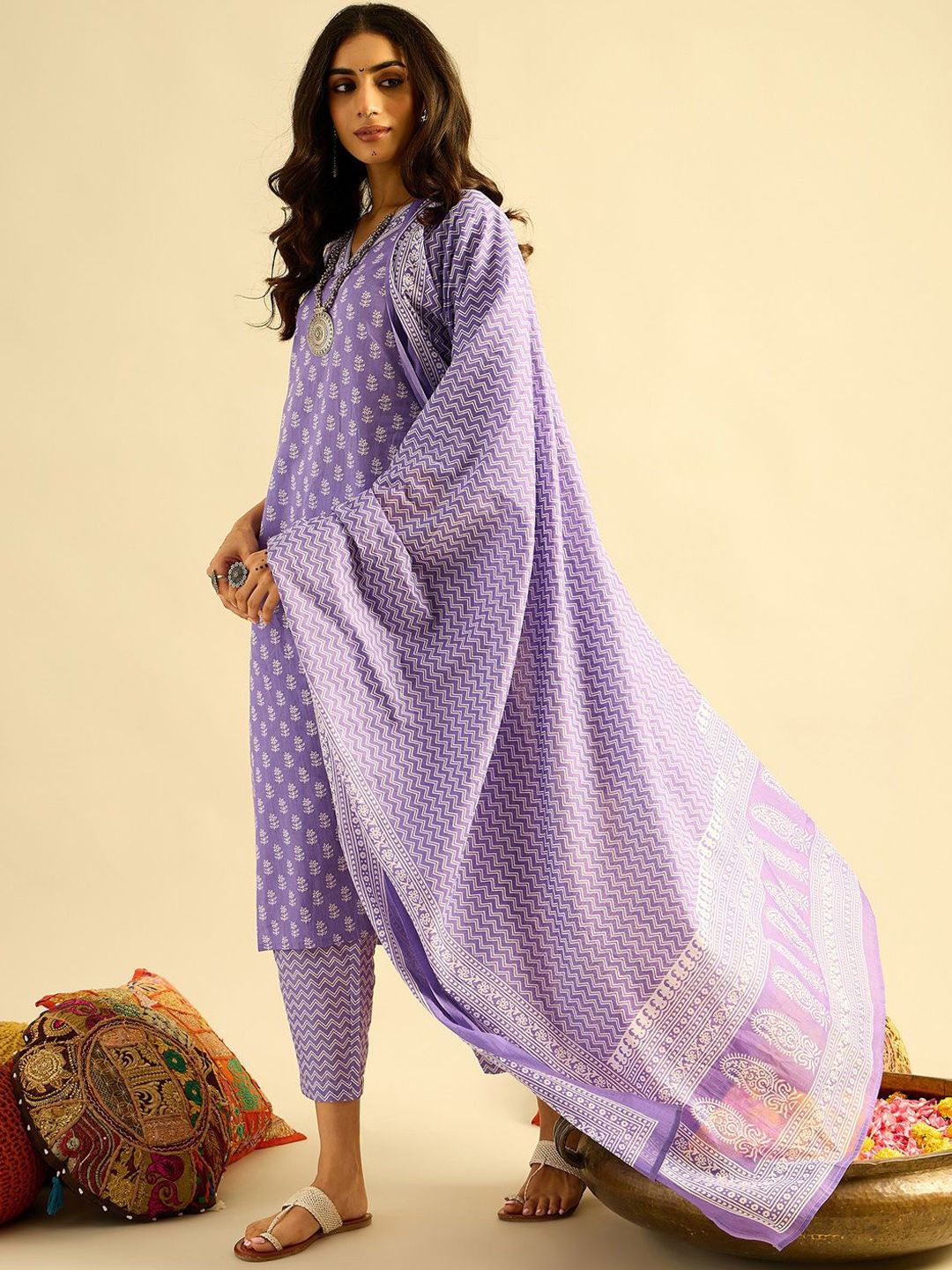 Indyancart IE Floral Printed Pure Cotton Kurta With Trousers & Dupatta