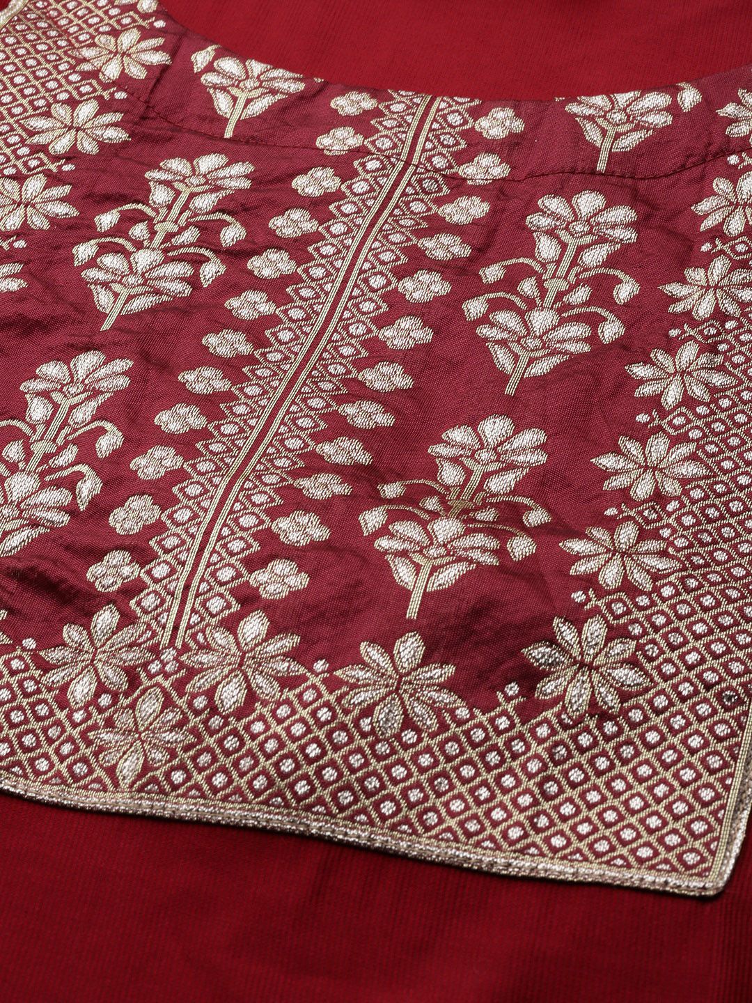Indyancart IE Women Red Yoke Design Kurta with Trousers