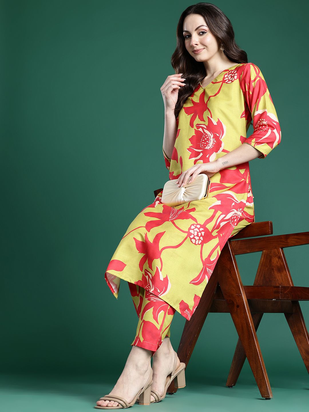 Indyancart IE Floral Printed Kurta with Trousers