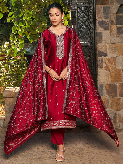 Ethnic Motifs Embroidered V-Neck Thread Work Kurta with Trousers & Dupatta