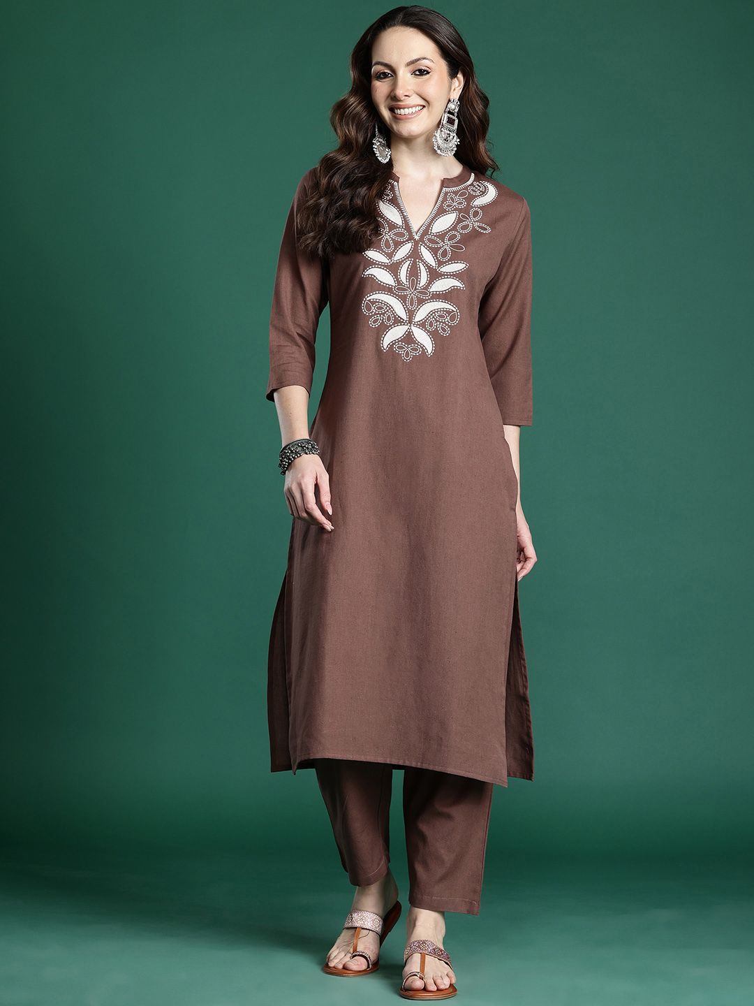 Indyancart IE Floral Embroidered Pure Cotton Kurta with Trousers