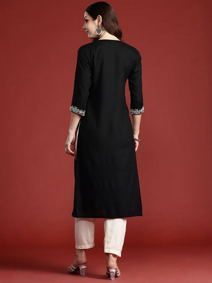 Dhiyona IE Women Paisley Embroidered Thread Work Kurta
