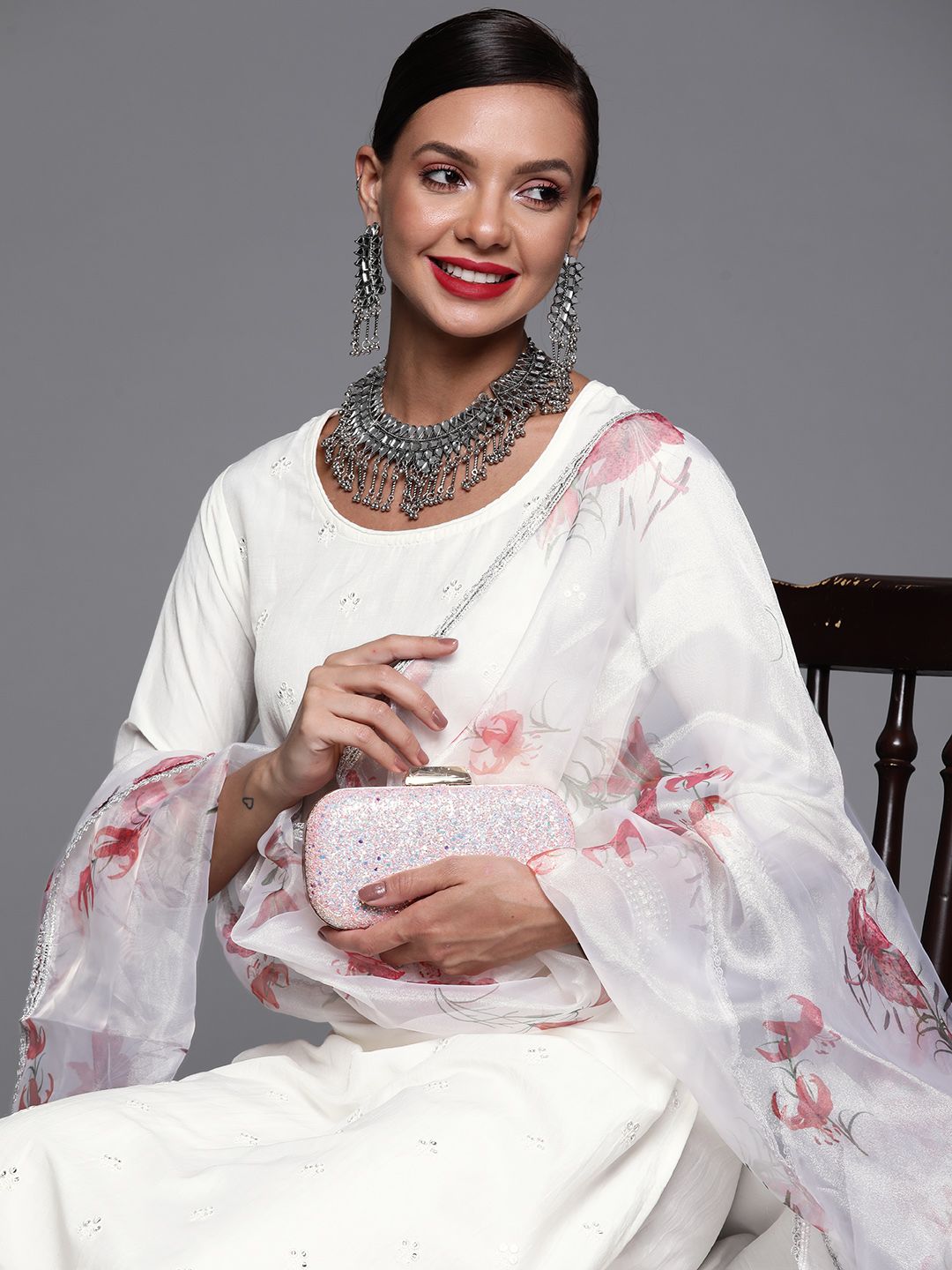 Dhiyona IE Women White Ethnic Motifs Embroidered Gotta Patti Kurta with Palazzos & With Dupatta