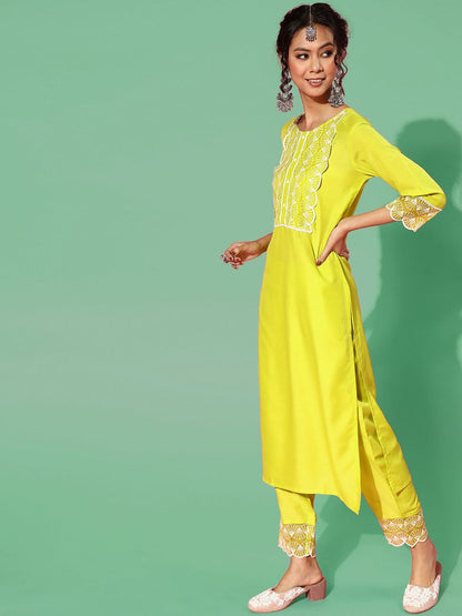 Women Yoke Design Round Neck Kurta With Trousers & Dupatta
