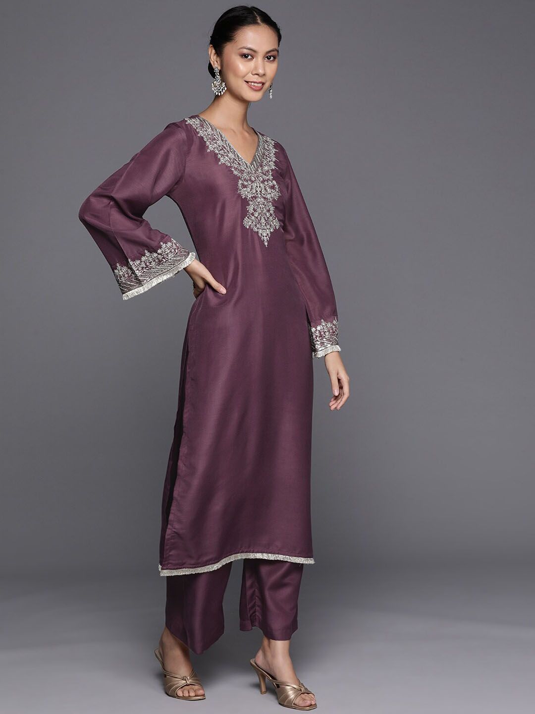 Indyancart VA Women'sFloral Yoke Design Regular Thread Work Kurta with Palazzos & With Dupatta
