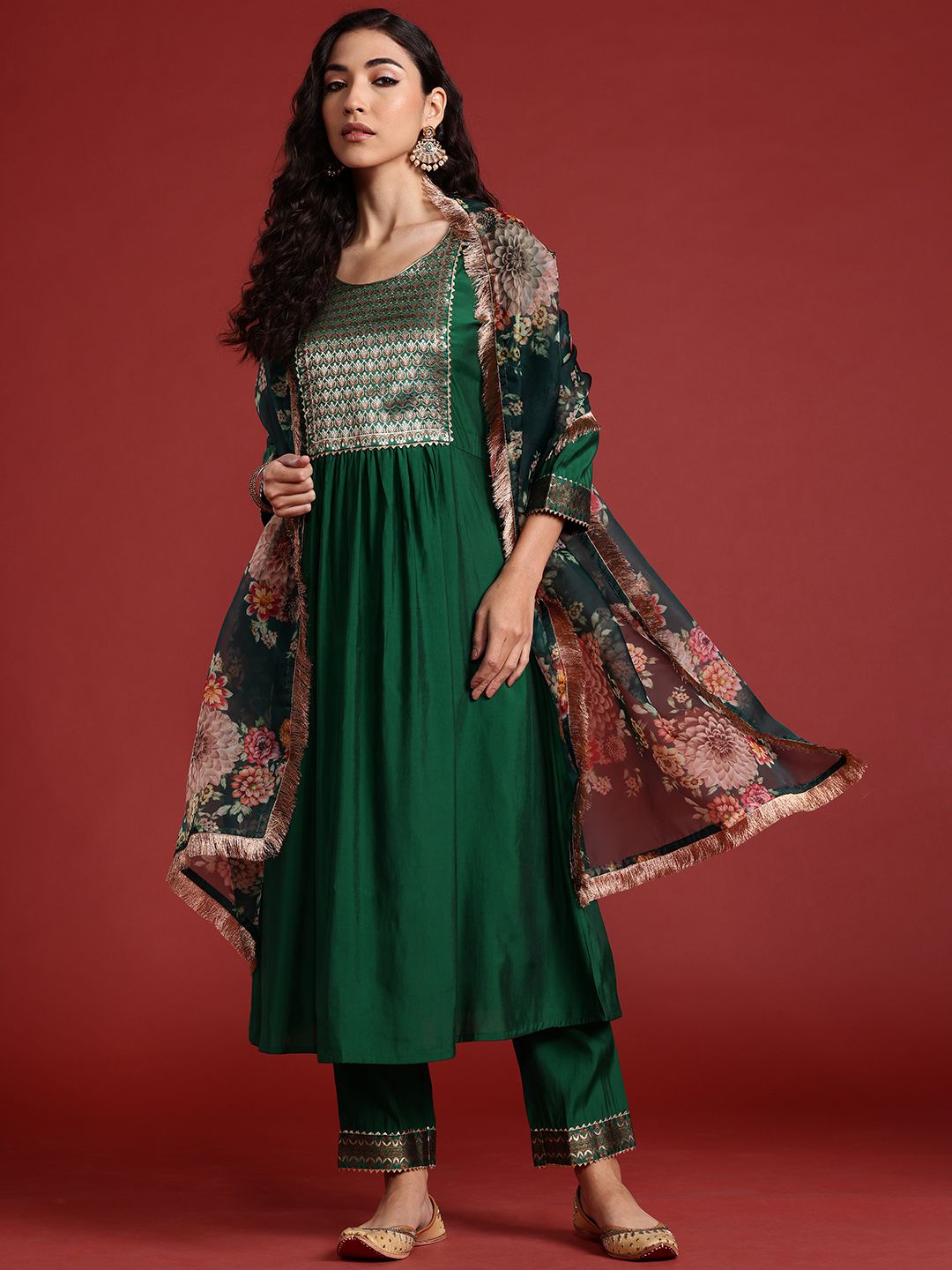 Dhiyona IE Floral Yoke Design Pleated Gotta Patti Pure Cotton Kurta Set
