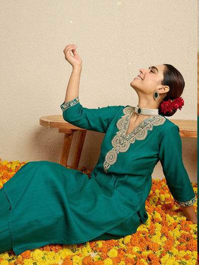 Indyancart IE Women Ethnic Motifs Embroidered V-Neck Regular Sequinned Kurta with Trousers