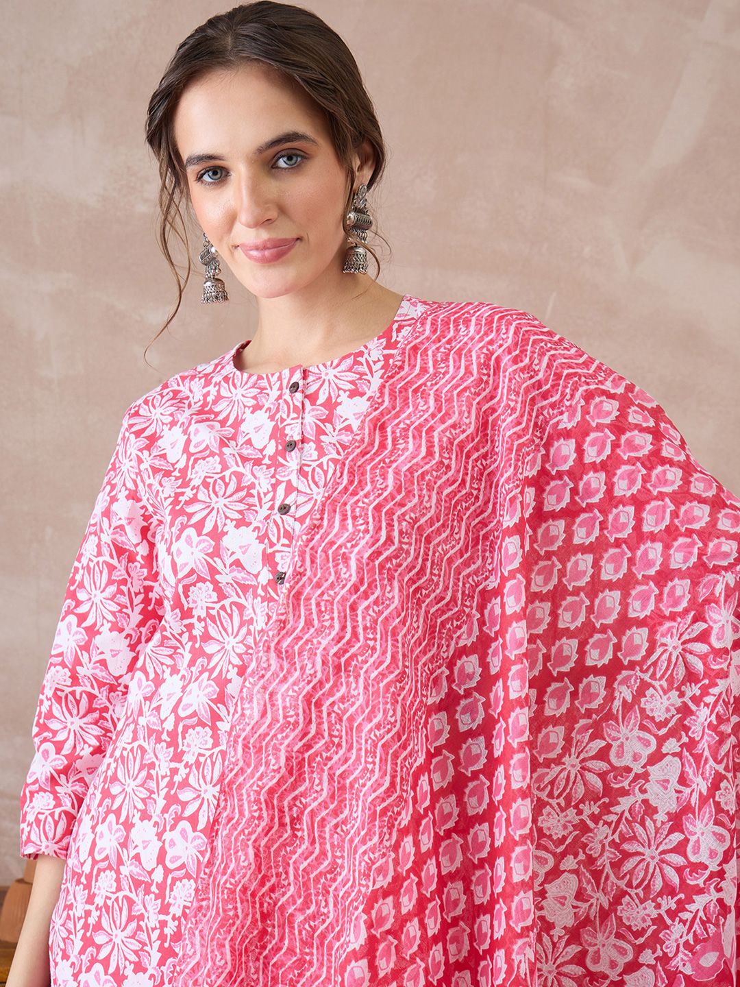 Women Floral Printed Regular Pure Cotton Kurta with Trousers & With Dupatta